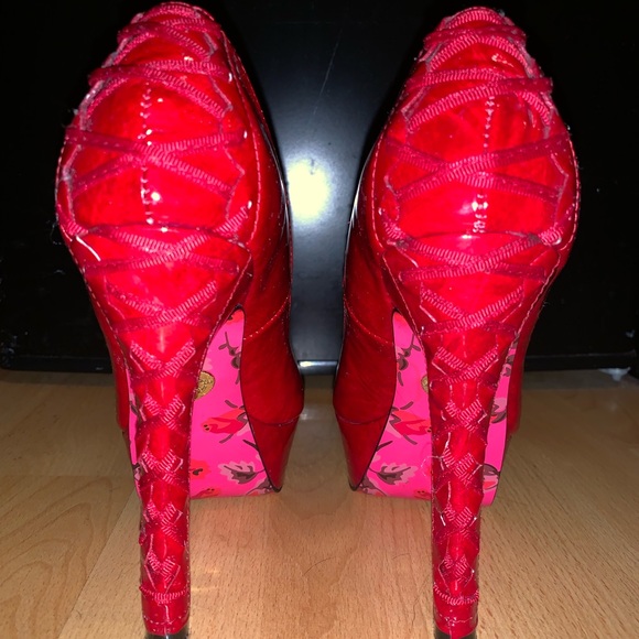 betsey johnson red heels